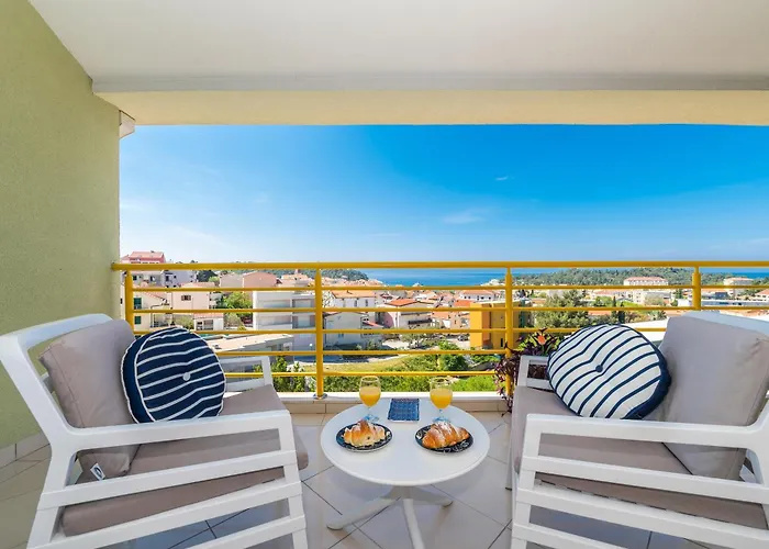 Apartment Luxurious Penthouse Style *